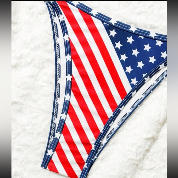 🇺🇸 Triangle Top American Flag Print Bikini Set - Picture 6 of 12